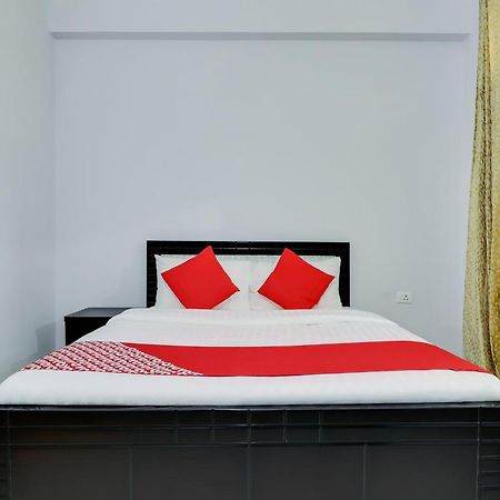 Hotel O Vgs Chinhat Екстериор снимка